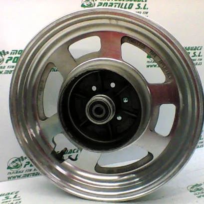 Foto de Llanta trasera Hyosung Aquila 250 referencia 78-19-19479
