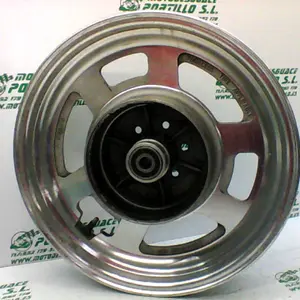 Foto de Llanta trasera Hyosung Aquila 250 referencia 78-19-19479