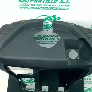 Foto de Contraescudo Yamaha XMAX 250I referencia 283-22-37646 foto 3
