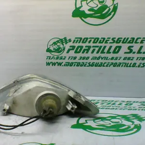 Foto de Intermitente delantero izquierdo Suzuki Burgman 125 referencia 99-23-43575 foto 10