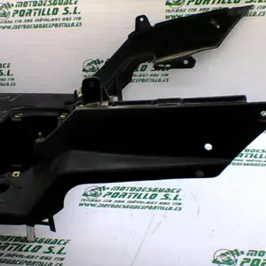 Foto de Suelo Peugeot tweet 125 referencia 67-19-17804 foto 8