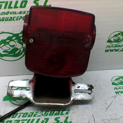 Foto de Portamatrícula con piloto Suzuki GN 250 referencia 152-21-39487