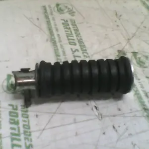 Foto de Reposapies trasero derecho Yamaha VIRAGO 250 referencia 261-21-39140 foto 3