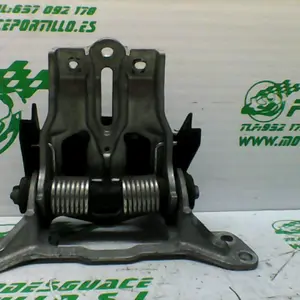 Foto de Bisagra del asiento Yamaha N MAX 125 referencia 394-23-46396 foto 5