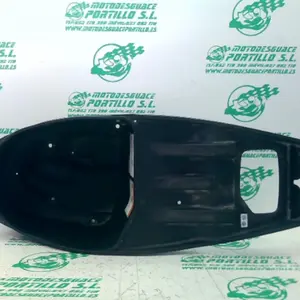 Foto de Porta-casco Honda PS 125 referencia 106-24-47738 foto 4