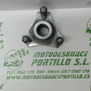 Foto de Soporte disco trasero Suzuki Burgman 250 i referencia 178-16-2021