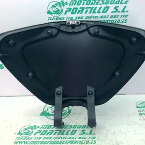 Foto de Puerta de guantera Piaggio liberty 125 i 2023 referencia 60-26-49251 foto 2