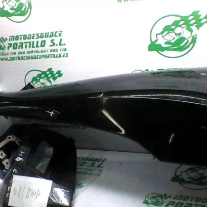 Foto de Carcasa bajo asiento izquierdo Honda Pcx 125 referencia 342-20-27819