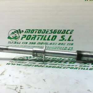 Foto de Eje de rueda delantera Suzuki Marauder 250 referencia 193-21-33293 foto 4