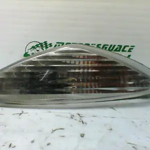 Foto de Intermitente delantero derecho Suzuki Burgman 125 referencia 99-23-43574 foto 6