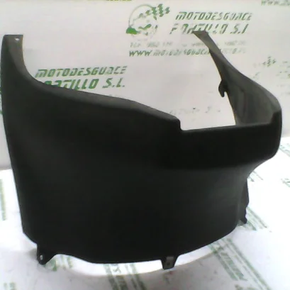 Foto de Carcasa bajo asiento Piaggio ZIP H2O 2T 3 50 referencia 35-18-12861