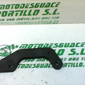 Foto de Soporte de pinza freno trasera Gilera NEXUS 500 04 referencia 192-19-21890