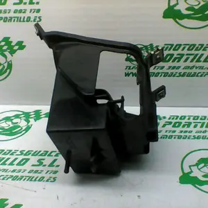 Foto de Caja batería Honda Pcx 125 referencia 181-23-46273 foto 17