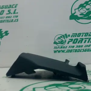 Foto de Carcasa luz portamatricula Kymco MILER 125I referencia 151-24-48081 foto 3
