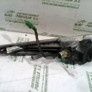 Foto de Intermitente delantero izquierdo Honda LEAD 100 referencia 136-17-32287