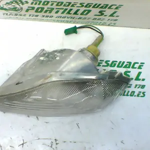 Foto de Intermitente delantero derecho Suzuki Burgman 125 referencia 99-23-43574 foto 12