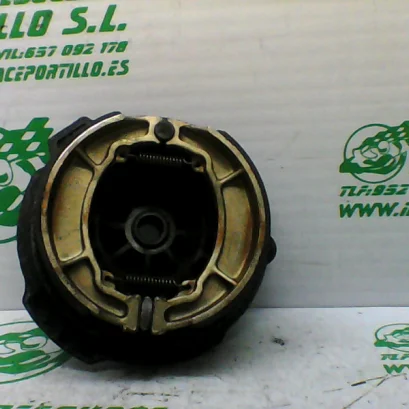 Foto de Porta-zapata rueda trasera Yamaha DT-80-2T referencia 186-17-32800