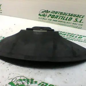 Foto de Guarda polvo Suzuki GS-500-F referencia 166-19-21532 foto 3