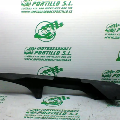 Foto de Cubre cadena Honda Cbr 600 F4i referencia 124-20-32709