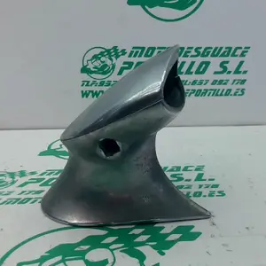 Foto de Embellecedor del piloto trasero Daelim Besbi 125 referencia 274-21-42050 foto 1
