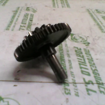 Foto de Piñón del motor de arranque Honda PS 125 referencia 106-24-47756
