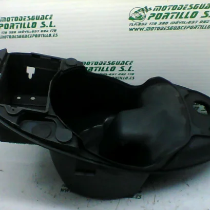 Foto de Porta-casco Piaggio Liberty 125 referencia 156-19-20647