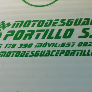 Foto de Carcasa bajo asiento izquierdo Suzuki Marauder 250 referencia 238-20-33975 foto 5