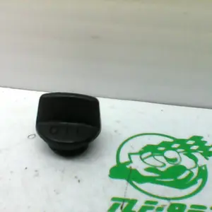 Foto de Tapón de llenado de aceite Honda CBR 900 R referencia 364-19-29660 foto 3