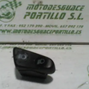 Foto de Interruptor de luz larga/corta Vespa ET4 125 referencia 85-16-1035