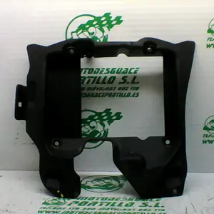 Foto de Protector de radiador Piaggio MP3 YOURBAN 300 LT referencia 440-21-36673 foto 2