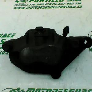 Foto de Pinza de freno delantera derecha Yamaha Majesty 400 05-06 referencia 174-16-17976 foto 3