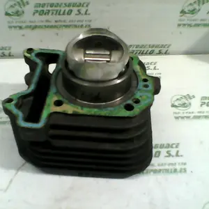 Foto de Cilindro y pistón Piaggio FLY 125 4T referencia 26-21-45538 foto 16