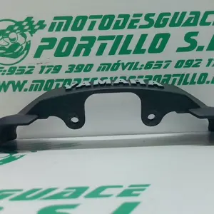 Foto de Embellecedor de tija Yamaha YBR 125 referencia 99-20-37022 foto 2