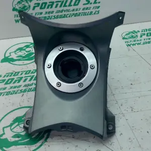 Foto de Tapa deposito de gasolina Piaggio BEVERLY 300 I referencia 452-23-46521 foto 3