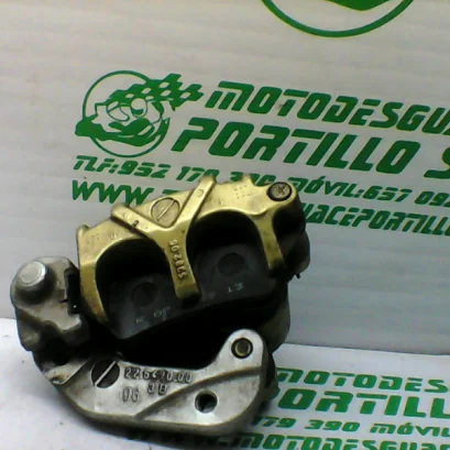 Foto de Pinza de freno delantera izquierda Gilera NEXUS 500 04 referencia 15-21-48567