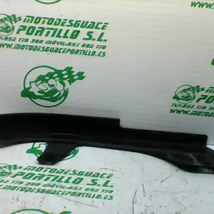 Foto de Cubre cadena Suzuki Intruder 250 referencia 391-23-46928 foto 3