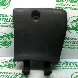 Foto de Puerta de guantera Yamaha XMAX 250 referencia 307-22-37461 foto 3