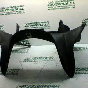 Foto de Embellecedor de cuadro de luces Suzuki GS-500-F referencia 166-19-21435 foto 2