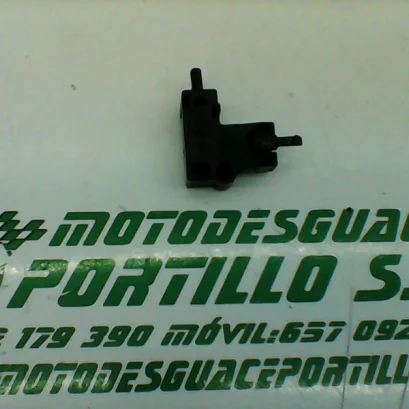 Foto de Sensor de embrague Suzuki Marauder 125 referencia 46-19-17624