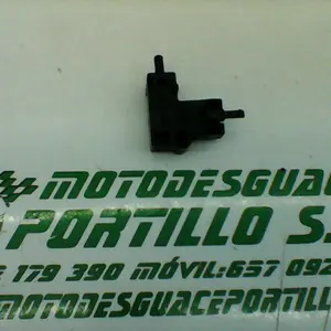 Foto de Sensor de embrague Suzuki Marauder 125 referencia 46-19-17624