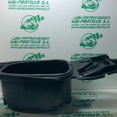 Foto de Porta-casco Yamaha TRICITY 125I referencia 307-21-35490