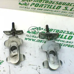 Foto de Tensores de rueda trasera Suzuki GS-500-F referencia 166-19-21516