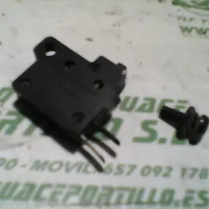 Foto de Sensor de freno delantero Honda PS 125 referencia 106-24-47723 foto 12