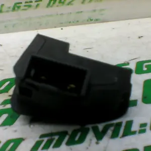 Foto de Interruptor de claxon Honda SH MODE referencia 413-21-32570