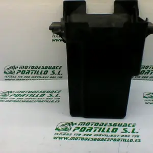 Foto de Caja de herramienta Suzuki Marauder 125 referencia 46-19-17586