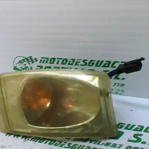 Foto de Intermitente delantero izquierdo Kymco Bet&win 125 referencia 251-19-24084 foto 6