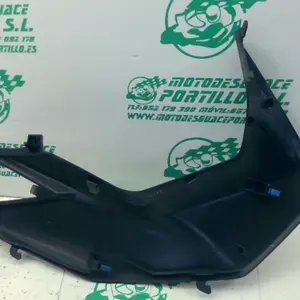 Foto de Carcasa lateral izquierda Honda FORZA 125 referencia 396-25-48994 foto 11