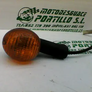Foto de Intermitente trasero izquierdo Peugeot Ludix 50 referencia 116-18-25716 foto 6