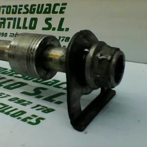 Foto de Eje de rueda trasera Hyosung Aquila 250 referencia 78-19-19276 foto 3