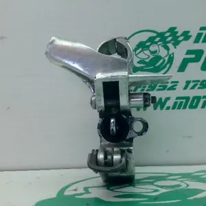 Foto de Soporte de retrovisor izquierdo Honda Dylan 125 referencia 352-22-49158 foto 4